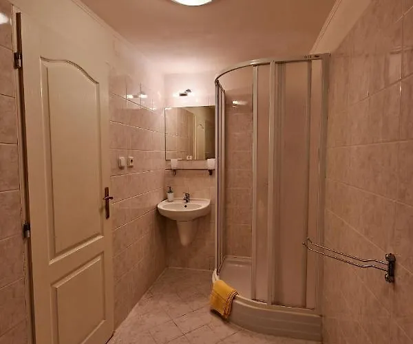 U Snehulaka Pensionat 3*